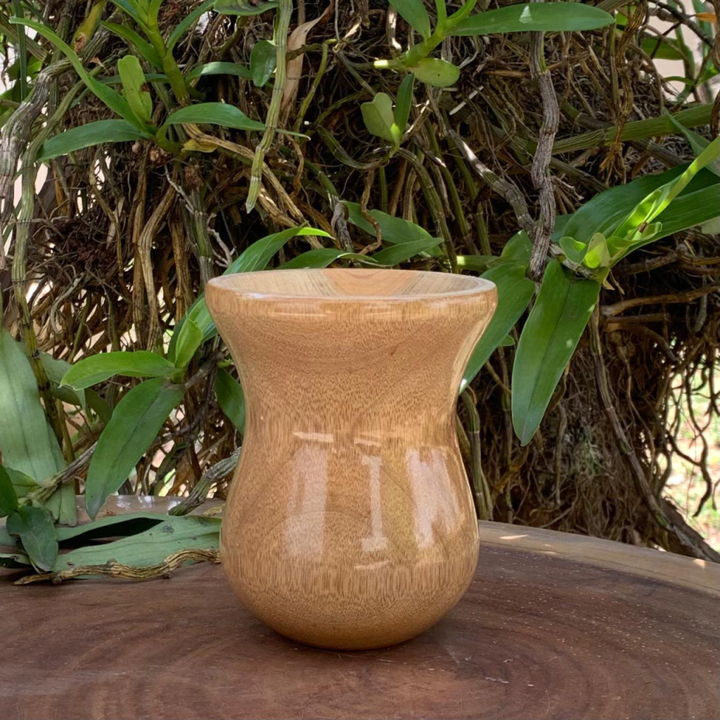 Cuia Para Chimarrão De Madeira Envernizada